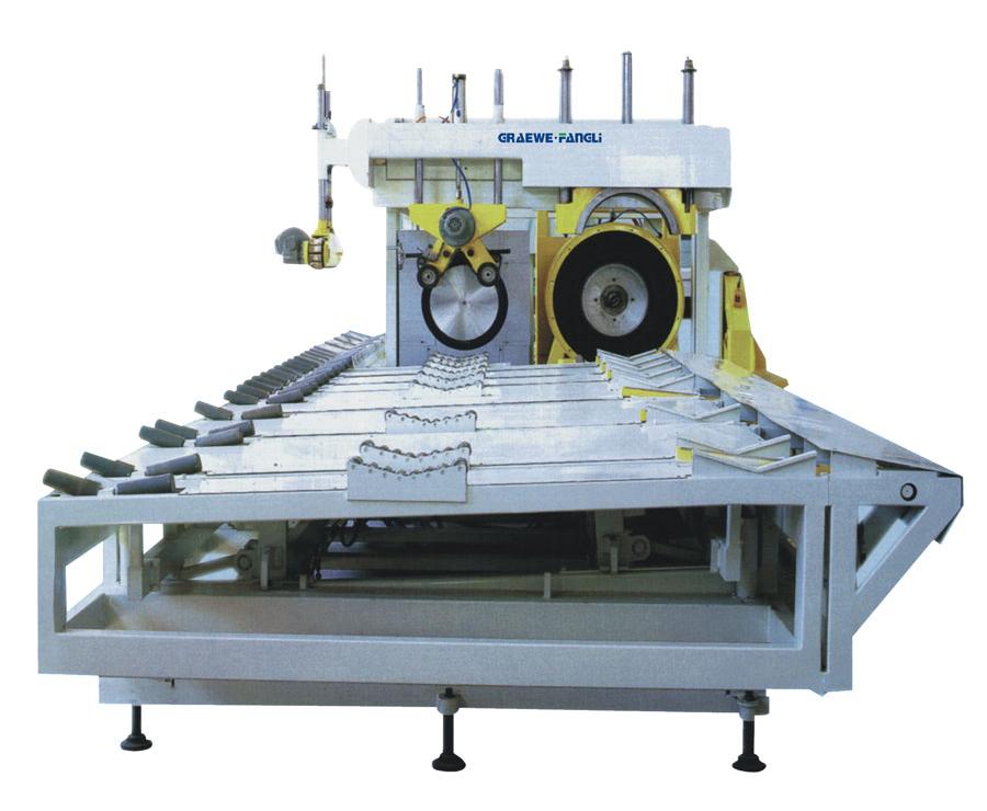 Was ist der Vorteil der kundenspezifischen individuellen Ausrüstung einer Massivwandrohr-Extrusionslinie?